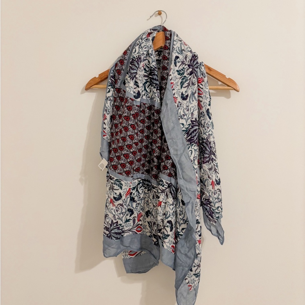 LOFT soft scarf